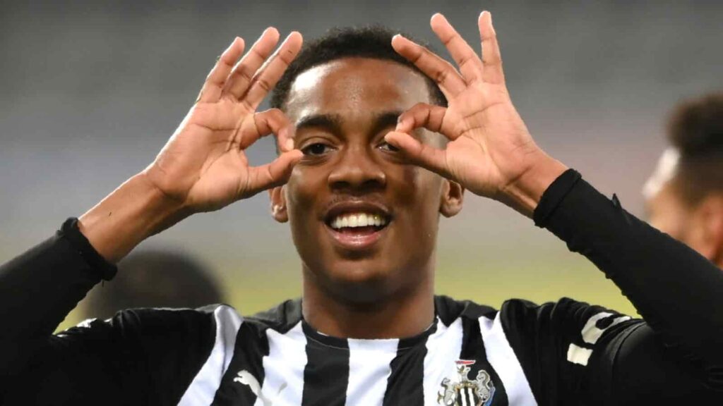 Tin chuyển nhượng Newcastle: Joe Willock vẫn là mục tiêu của Steve Bruce