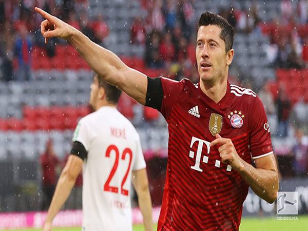 Chuyển nhượng 23/8: Lewandowski được chào bán cho MU